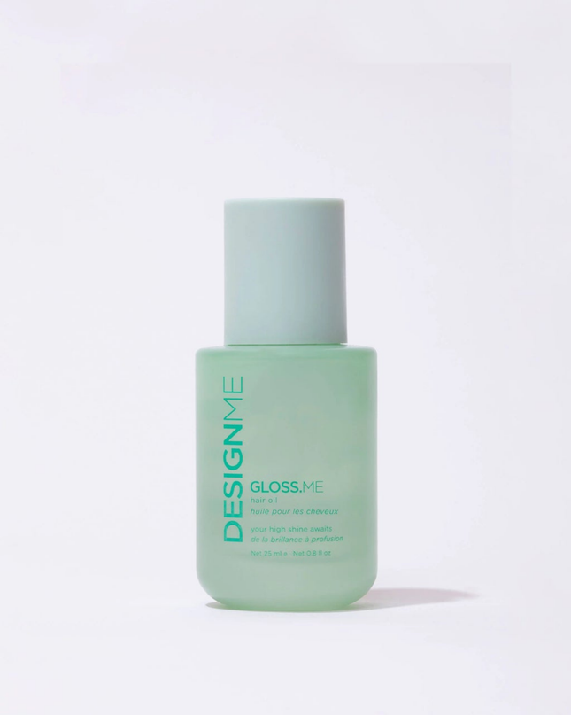A weightless hair oil that instantly hydrates, enhances shine, and eliminates frizz&nbsp; without buildup. Infused with a nourishing blend of oils and vitamins, GLOSS.ME hair oil will leave hair feeling smooth and glossy, without weighing it down.