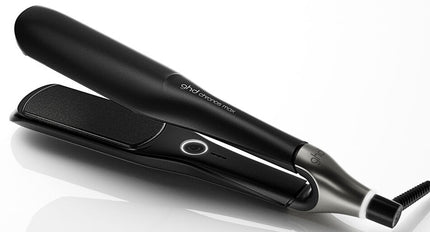 Introducing the ghd Chronos Max the latest professional wide plate flat iron from ghd, featuring HD motion-responsive technology for ultimate precision and 3x faster results. Engineered to transform long, thick, and curly hair, this advanced styler delivers high-definition results in just one stroke.