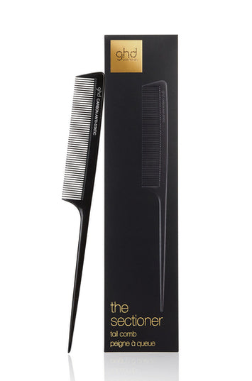Unlock the power of the ghd tail comb. This fine-tooth tool can help you master styles, control stray hairs and make backcombing a breeze.The fine toothed design and anti-static properties make this comb perfect for intricate styling.
