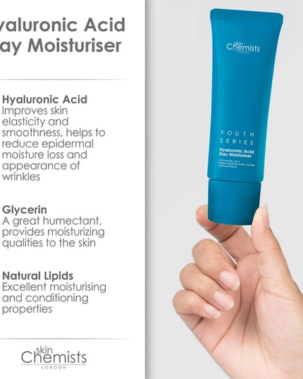 Our Hyaluronic Acid Day Moisturizer is a wonderful lightweight product that effectively provides key hydration and moisture to your skin. It aims to enhance your natural glow while offering a high level of hydration. With a mix of key naturally-derived actives, it also helps protect your skin's barrier from daily aggressors.