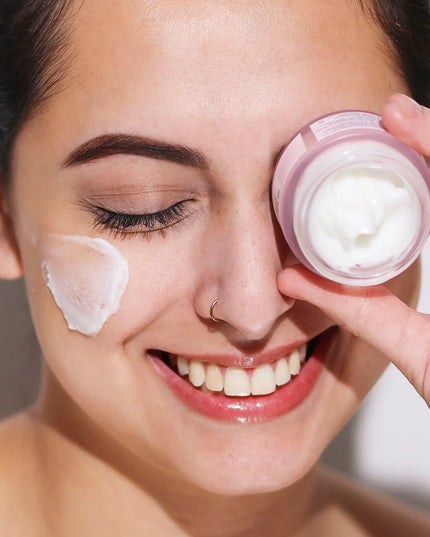 Good night. Great Morning. Nourish your skin while you rest with our Sleep tight Night Cream. With Algae, Peptides Turmeric Butter to reduce the appearance of fine lines and wrinkles, your skin will wake up feeling younger, and looking more nourished and refreshed.